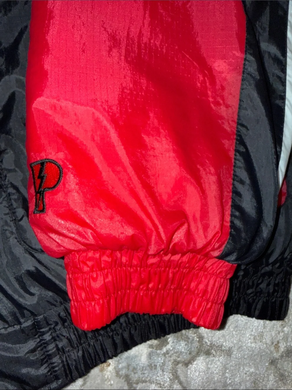 Vintage 90s Nebraska Cornhuskers XXL Puffer Jacket Pro Player Red. Looks new.